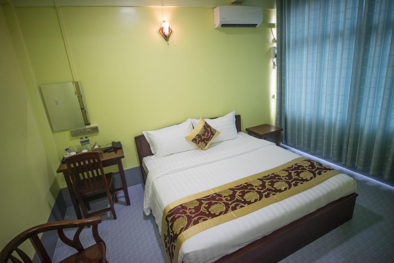 Golden Gum-Kino Hotel Mandalay Exterior photo